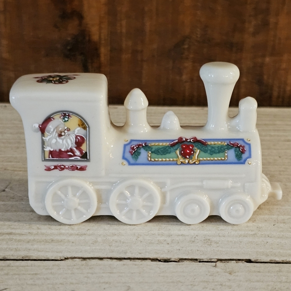 Vintage 1992 Lenox Holiday Village porcelain train engine